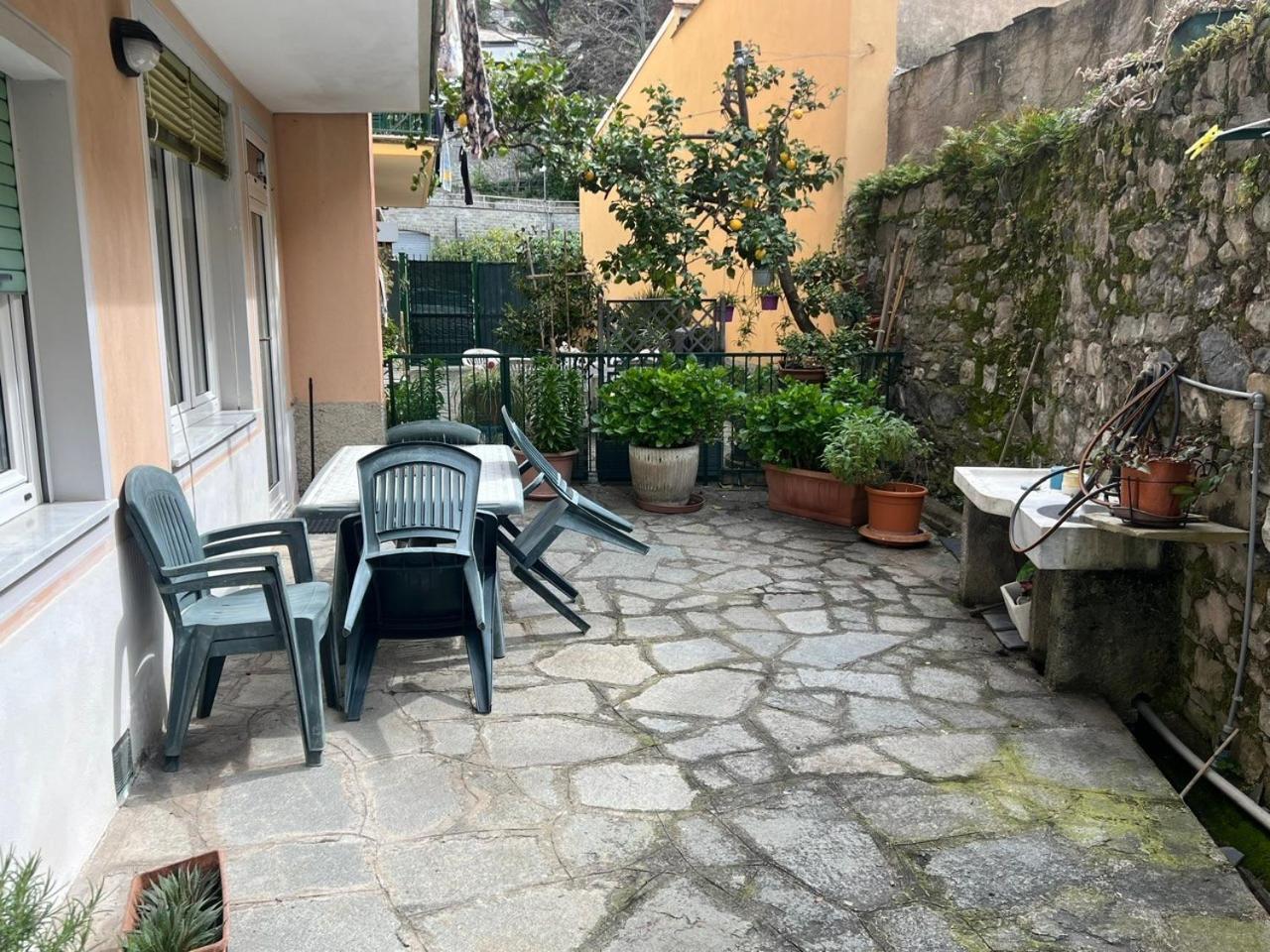 Appartamento Vicino Al Mare Монелья Экстерьер фото