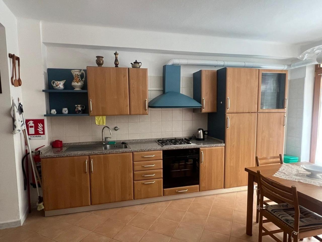 Appartamento Vicino Al Mare Монелья Экстерьер фото