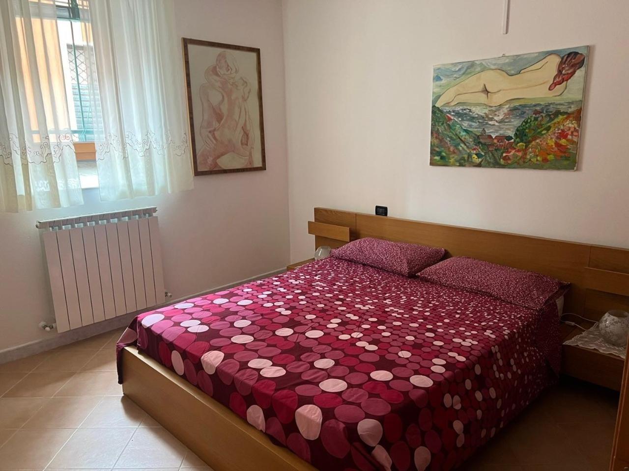 Appartamento Vicino Al Mare Монелья Экстерьер фото